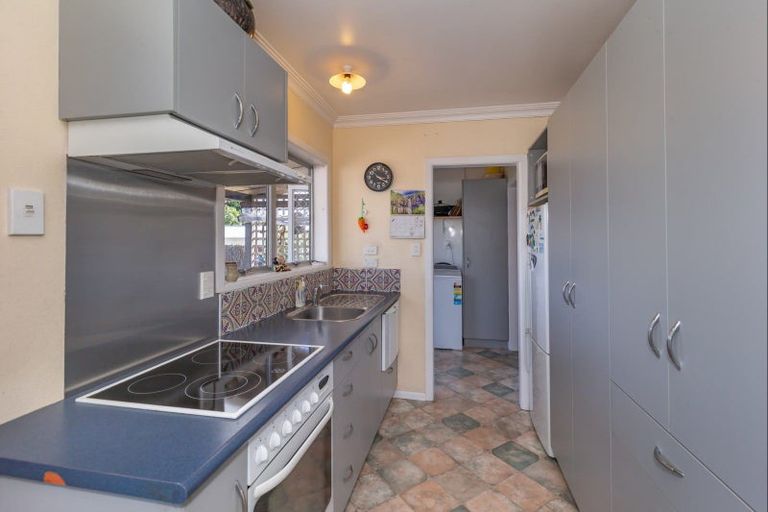 Photo of property in 12 Ross Street, Levin, 5510