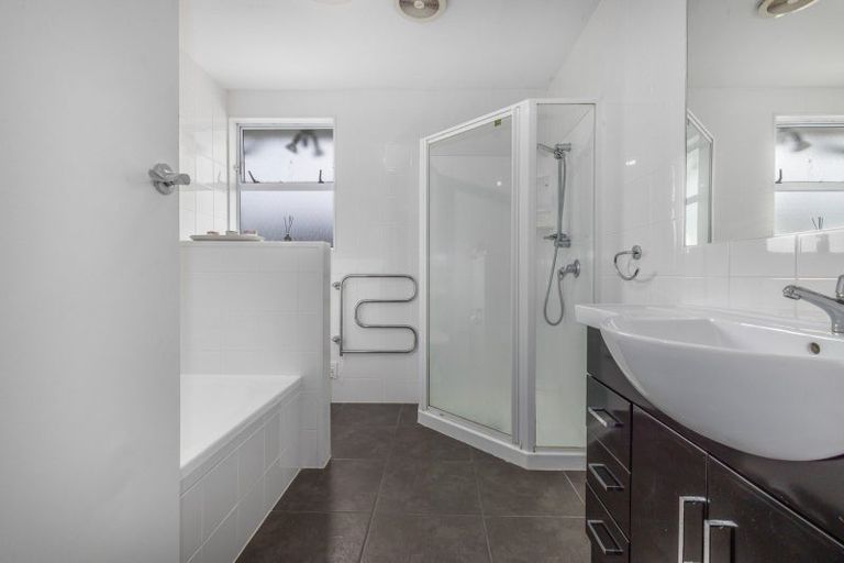 Photo of property in 9 Ayr Place, Papakowhai, Porirua, 5024
