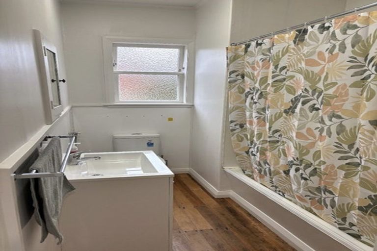 Photo of property in 18 Forresbank Avenue, Wakari, Dunedin, 9010