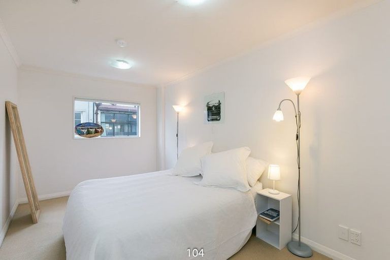 Photo of property in Monvie Apartments, 104/15 Holland Street, Te Aro, Wellington, 6011