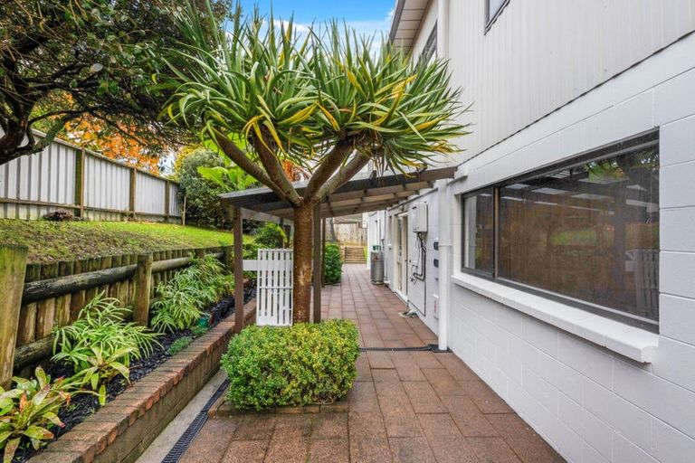 Photo of property in 10 Pine Terrace, Howick, Auckland, 2014