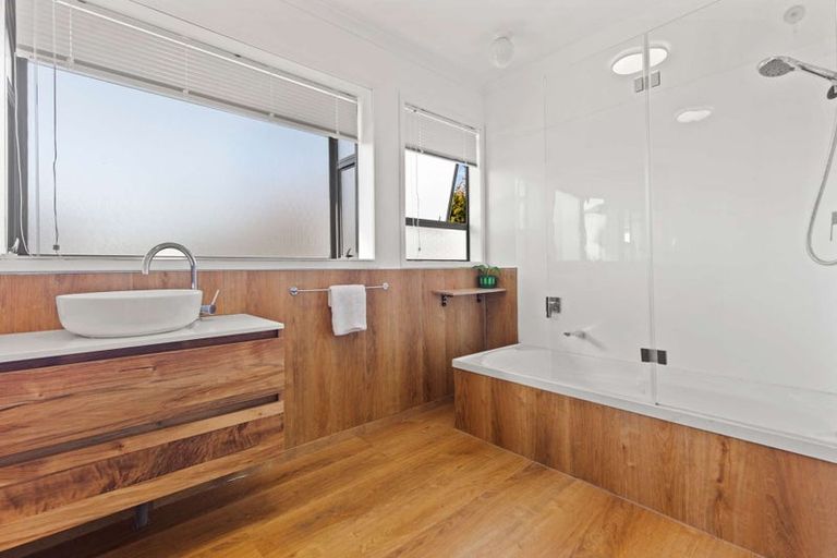 Photo of property in 216 Sunset Road, Sunnybrook, Rotorua, 3015