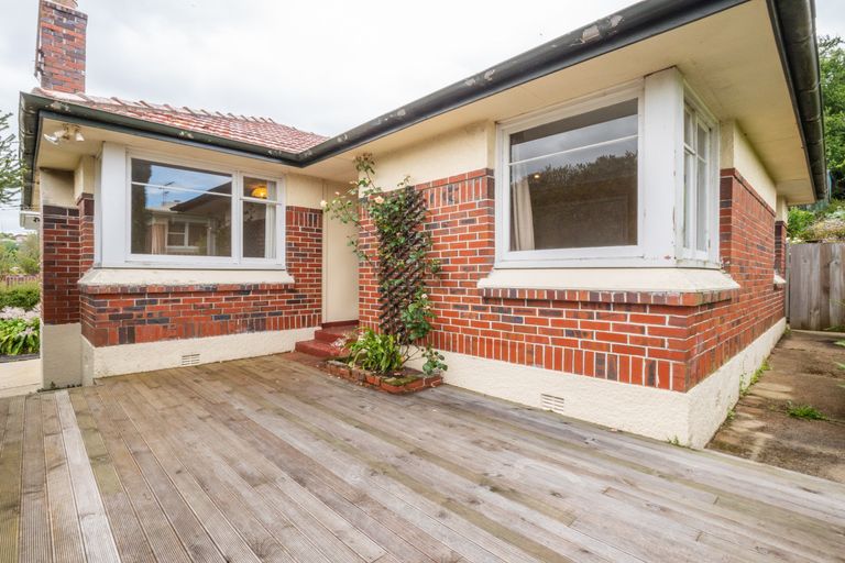Photo of property in 54 Hocken Street, Kenmure, Dunedin, 9011
