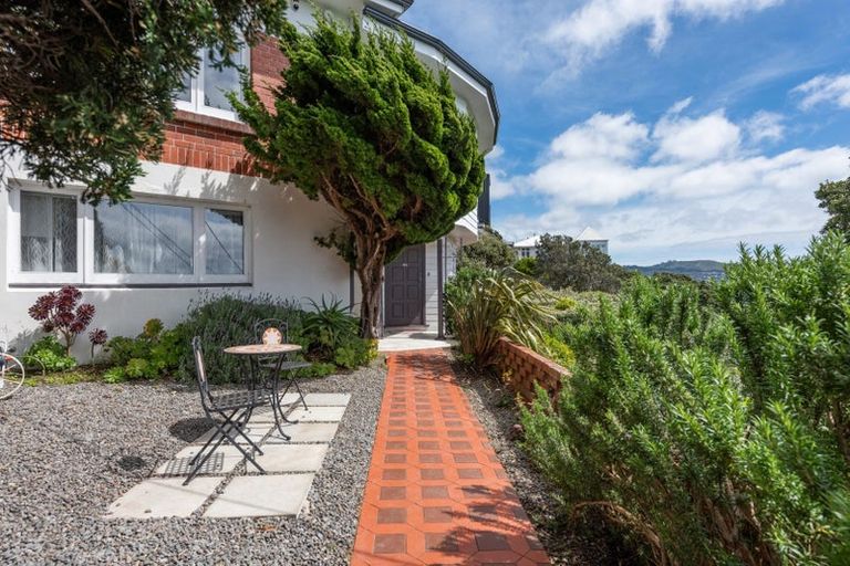 Photo of property in 8 Roseneath Terrace, Roseneath, Wellington, 6011