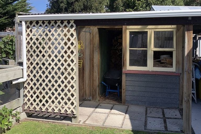 Photo of property in 8 Pound Road, Leeston, 7632