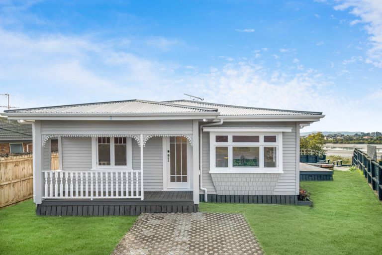 Photo of property in 75 Waimahia Avenue, Weymouth, Auckland, 2103