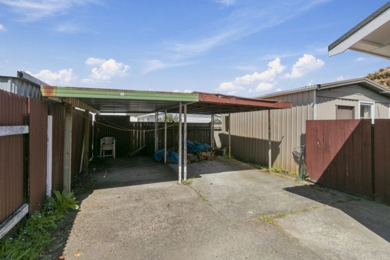 Photo of property in 50 California Drive, Totara Park, Upper Hutt, 5018