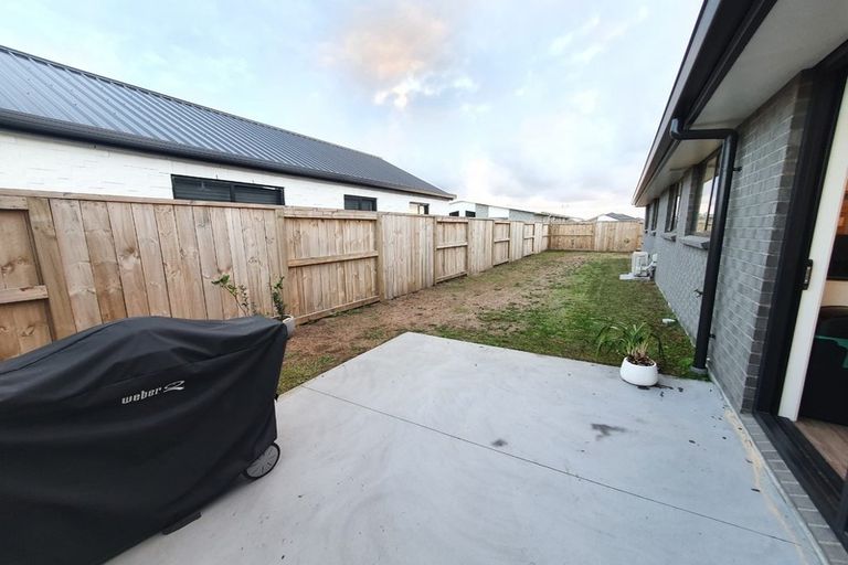 Photo of property in 7 Kahotea Place, Papamoa Beach, Papamoa, 3118