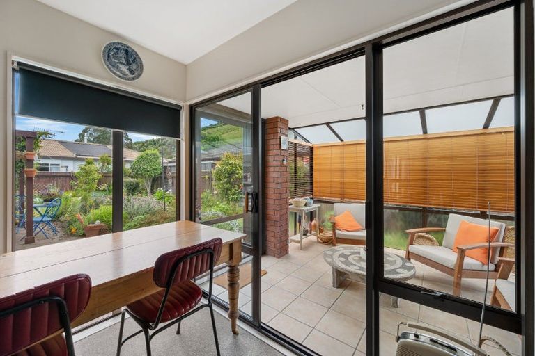 Photo of property in 2 Webb Place, Taradale, Napier, 4112