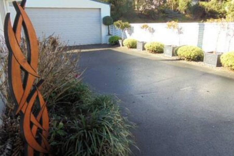 Photo of property in 13 Captains Close, Waikawa, Picton, 7220