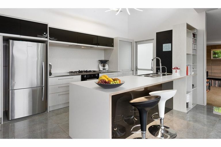 Photo of property in 25 Glen Bruce Place, Ngararatunua, Whangarei, 0176