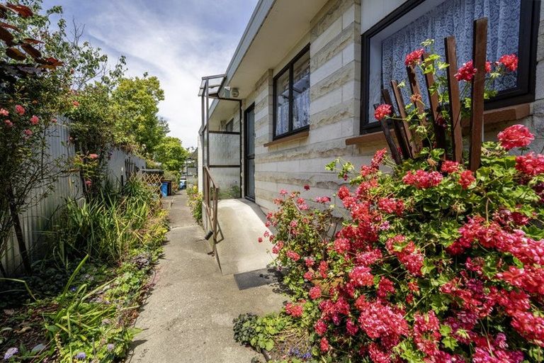 Photo of property in 2/187 Church Street, West End, Timaru, 7910