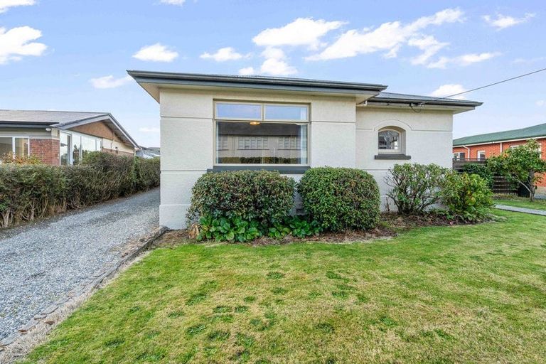 Photo of property in 27 Coutts Road, Gore, 9710
