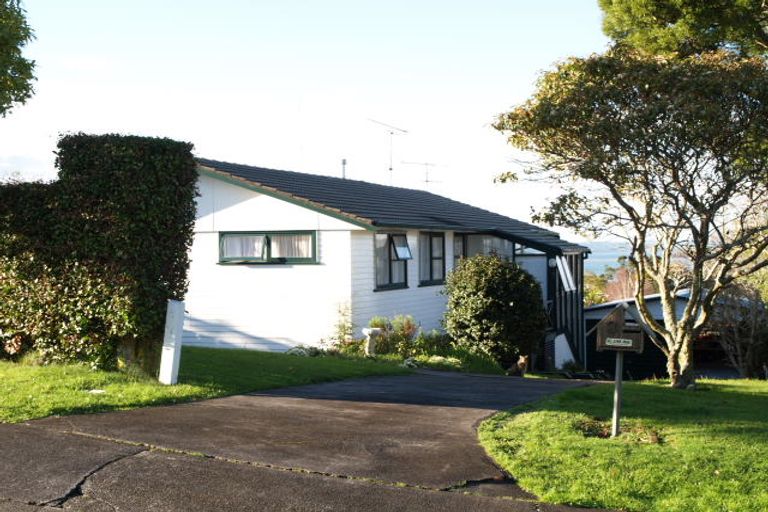 Photo of property in 3 Redcoat Place, Cockle Bay, Auckland, 2014