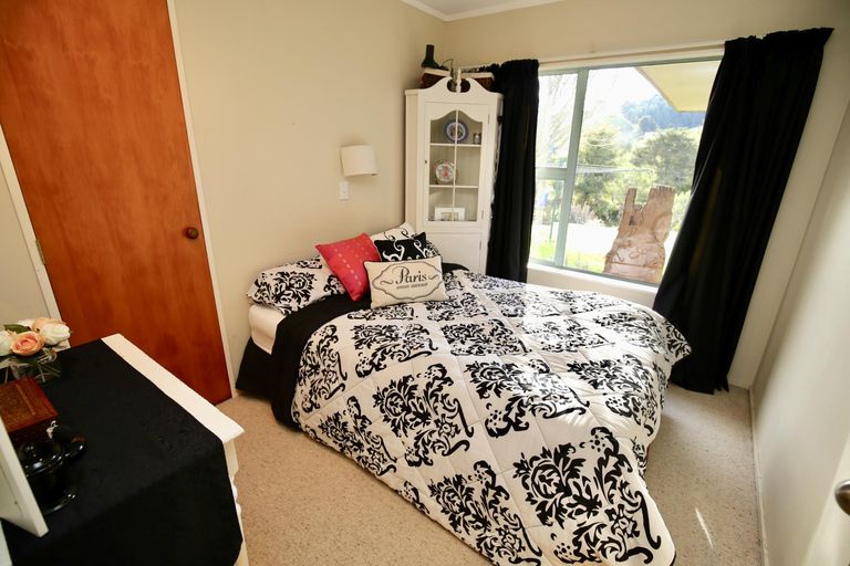 Photo of property in 1058 Old Mountain Road, Waitetuna, Raglan, 3295