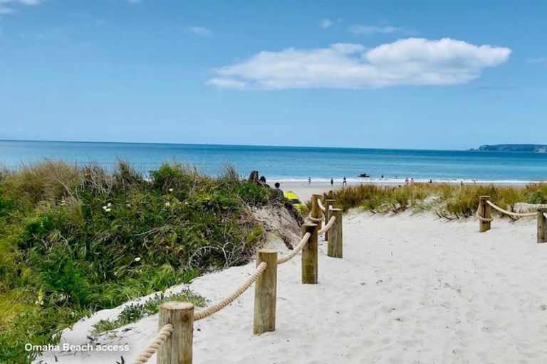 Photo of property in 130 Omaha Flats Road, Tawharanui Peninsula, Warkworth, 0986