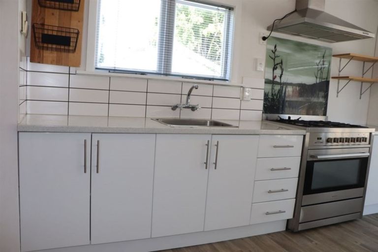 Photo of property in 32 Moreland Avenue, Papanui, Christchurch, 8053