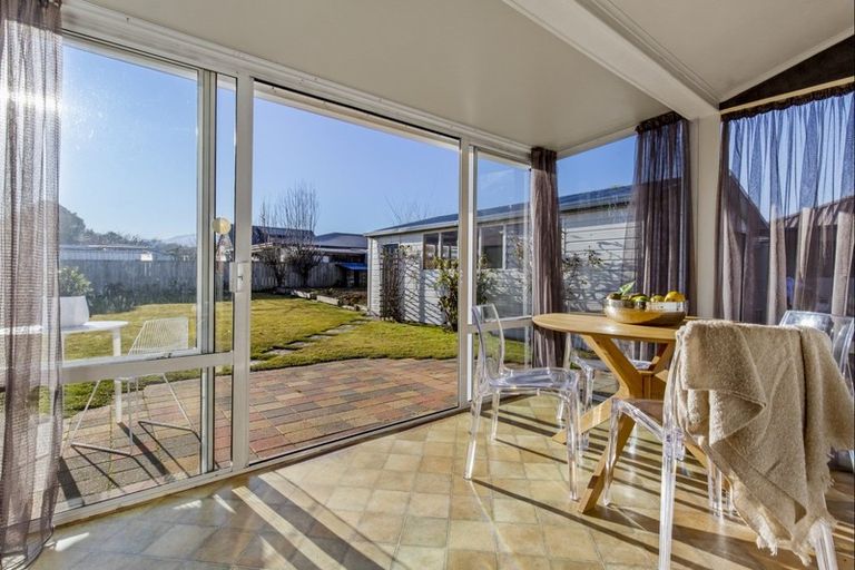 Photo of property in 4 Kawarau Place, Frankton, Queenstown, 9300