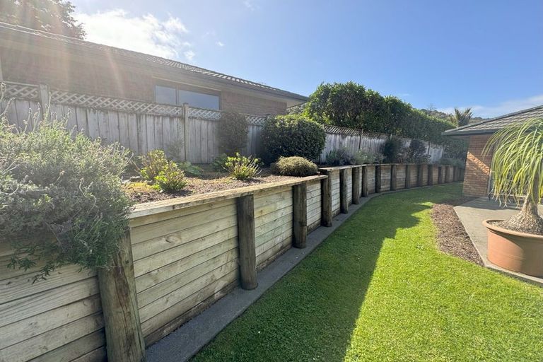 Photo of property in 13 Tieke Place, Horahora, Whangarei, 0110