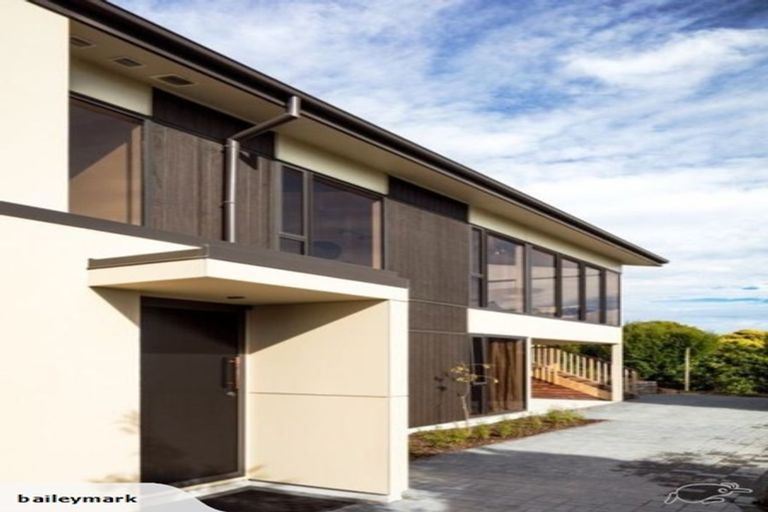 Photo of property in 109c Moncks Spur Road, Redcliffs, Christchurch, 8081