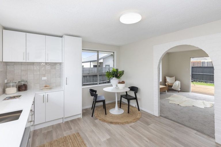 Photo of property in 1/21a Quinns Road, Shirley, Christchurch, 8013