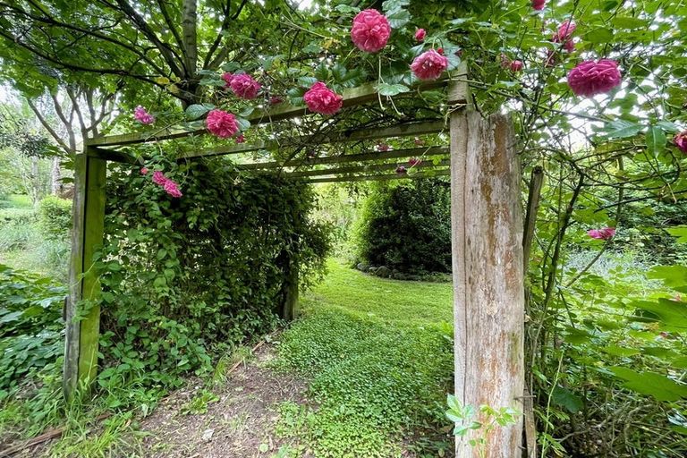 Photo of property in 669 Whitstone-five Forks Road, Five Forks, Oamaru, 9492