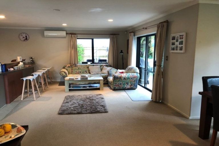 Photo of property in 22 Tuihana Drive, Papamoa Beach, Papamoa, 3118