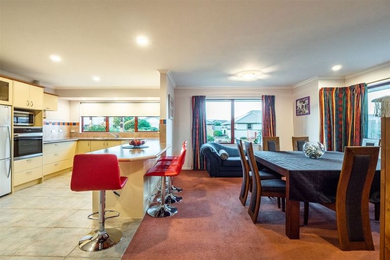 Photo of property in 14 Rowan Place, Mosgiel, 9024