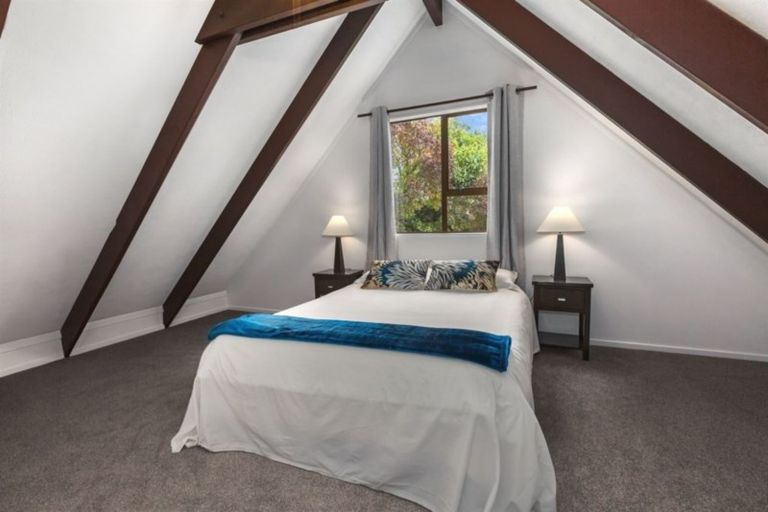 Photo of property in 9 Cleat Street, Whitby, Porirua, 5024