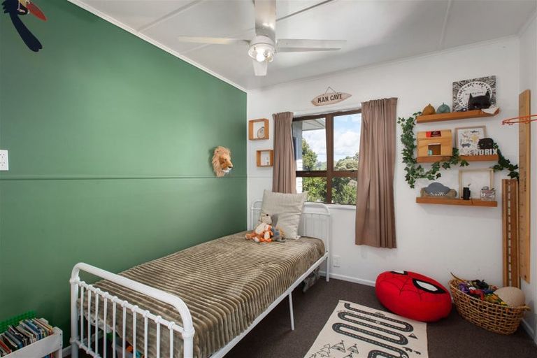 Photo of property in 72 The Crescent, Waihi Beach, 3611