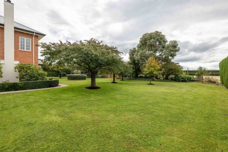 Photo of property in 1789 South Eyre Road, Eyrewell, Rangiora, 7476