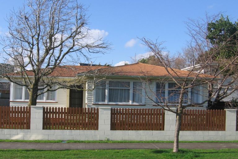 Photo of property in 5 Miles Place, Awapuni, Palmerston North, 4412