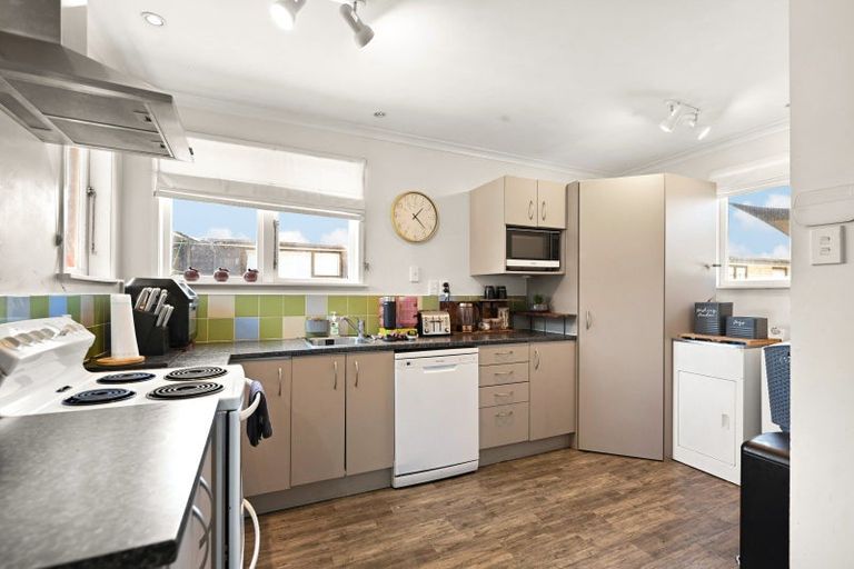 Photo of property in 28 Bader Street, Bader, Hamilton, 3206