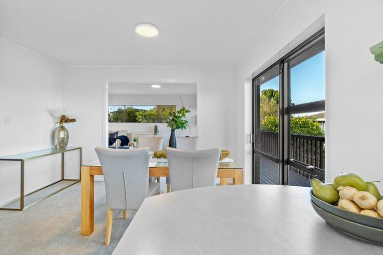 Photo of property in 1/965 Beach Road, Torbay, Auckland, 0630