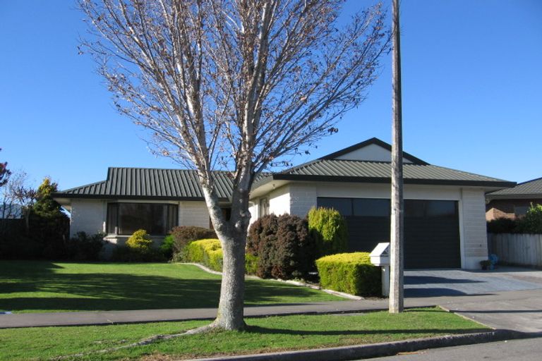 Photo of property in 16 Colorado Crescent, Milson, Palmerston North, 4414