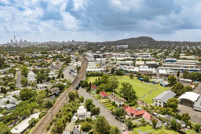 Photo of property in 16 Taylors Road, Mangatainoka, Woodville, 4999