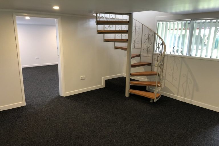 Photo of property in 145 Golf Road, Titirangi, Auckland, 0600