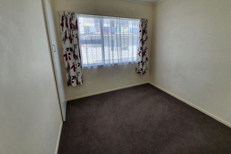 Photo of property in 2/353 Saint Aubyn, Moturoa, New Plymouth, 4310