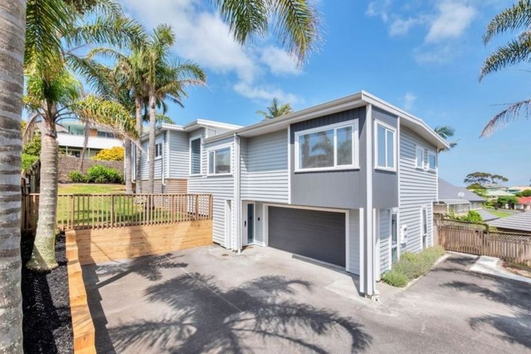 Photo of property in 9 Manu Place, Pinehill, Auckland, 0632