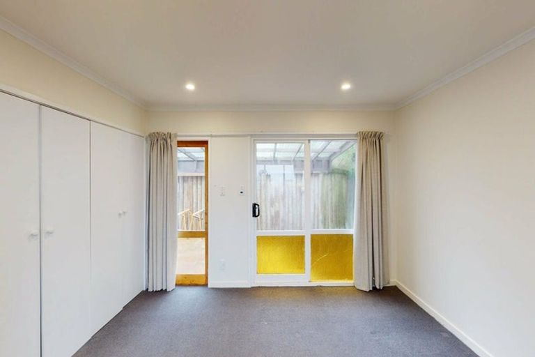 Photo of property in 91 Black Rock Road, Newlands, Wellington, 6037