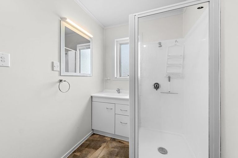 Photo of property in 40 Wrantage Street, Westown, New Plymouth, 4310