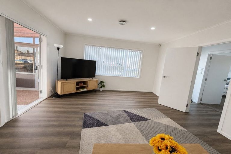 Photo of property in 40 Alma Crescent, Papakura, 2110