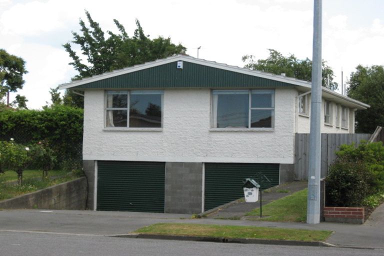 Photo of property in 136 Kendal Avenue, Burnside, Christchurch, 8053