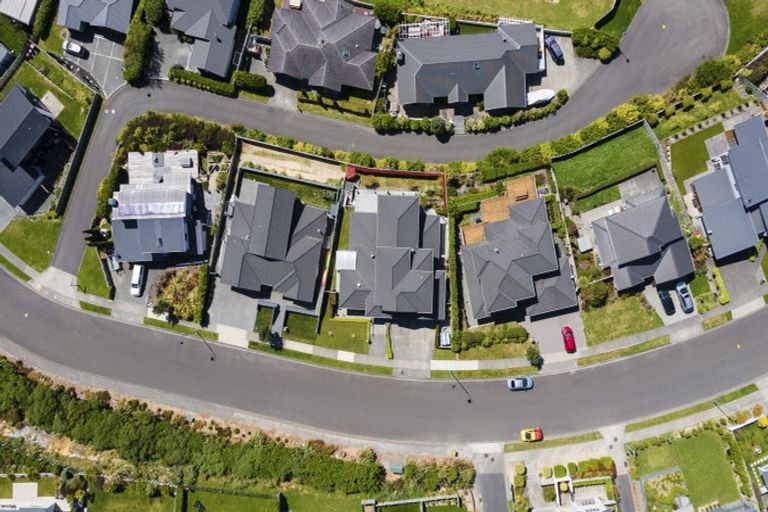 Photo of property in 71 Endeavour Drive, Whitby, Porirua, 5024