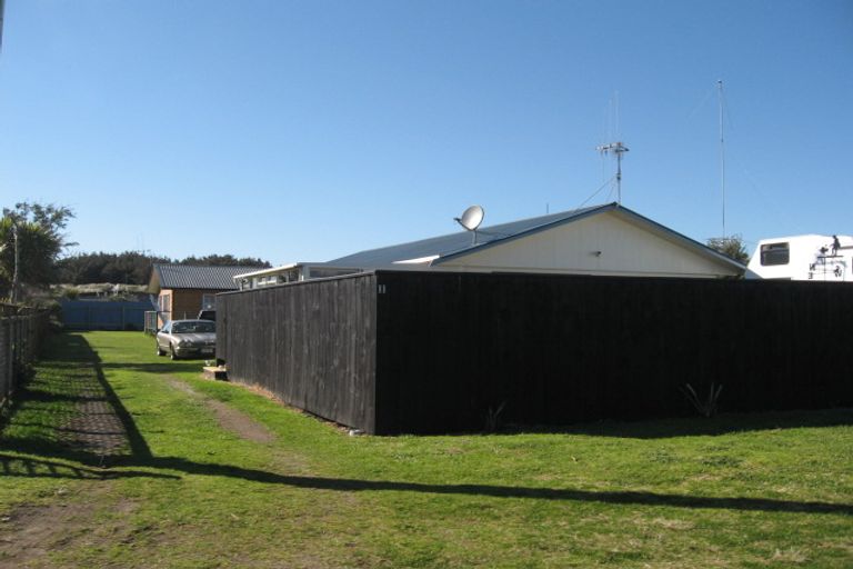 Photo of property in 11a Barling Street, Himatangi Beach, Foxton, 4891