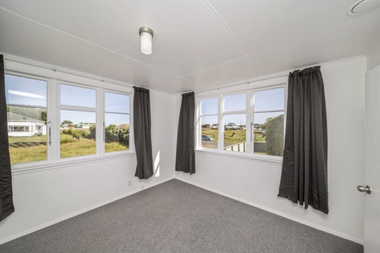 Photo of property in 6 Egmont Street, Normanby, Hawera, 4614