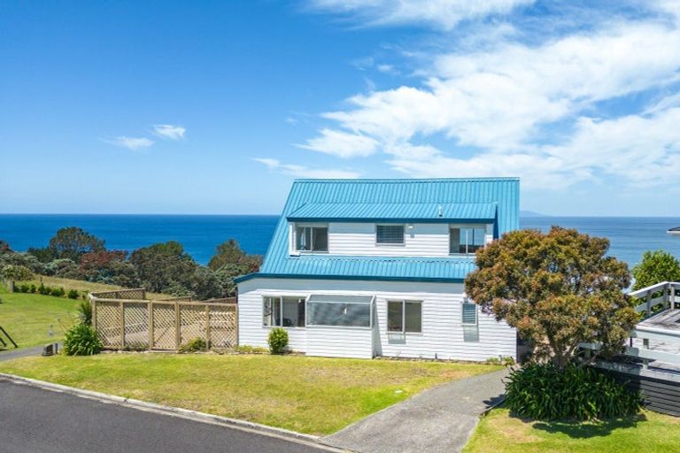 Photo of property in 407 Onemana Drive, Onemana, Whangamata, 3691