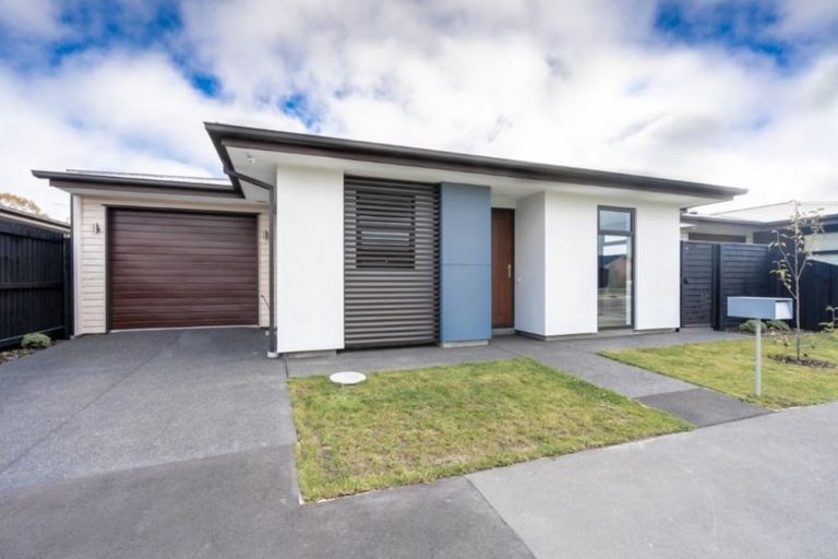 Photo of property in 5 Te Rito Street, Marshland, Christchurch, 8083