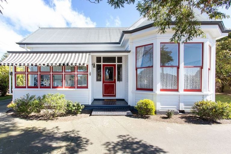 Photo of property in 127 Watford Street, Strowan, Christchurch, 8052
