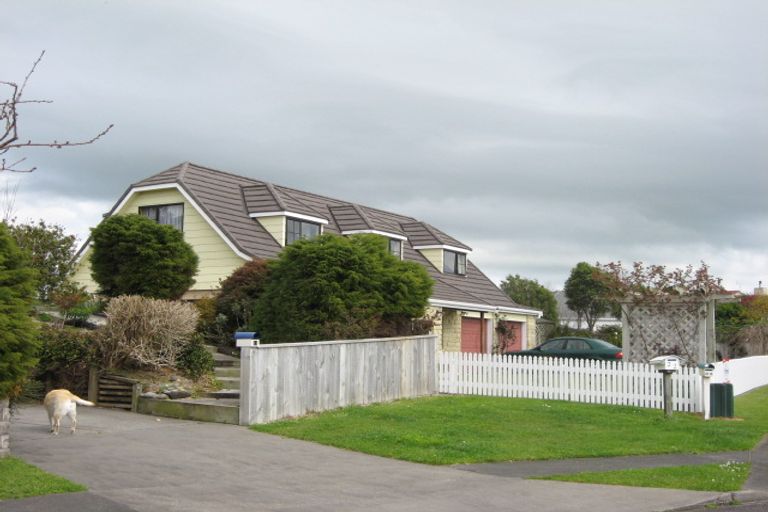 Photo of property in 22 Virginia Place, Whalers Gate, New Plymouth, 4310
